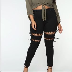 FASHION NOVA - See Ya On The Flip Side Skinny Jean